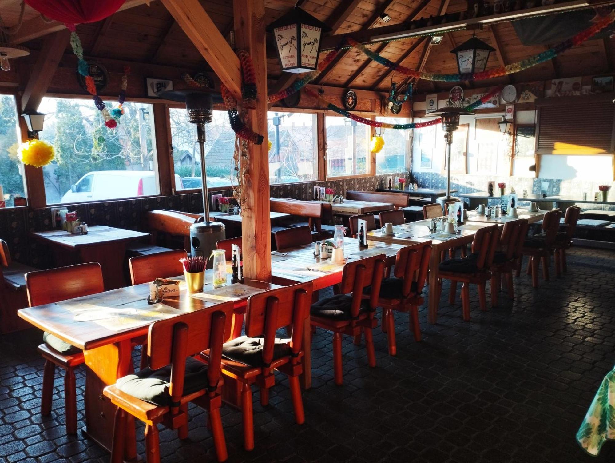 Feherlo Vendeghaz & Restaurant Bük Exteriör bild